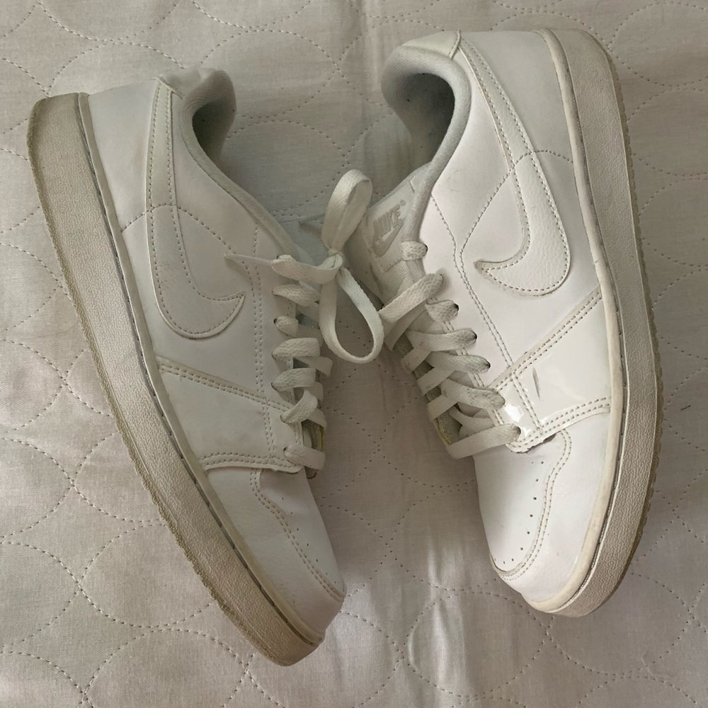 White Nike shoes